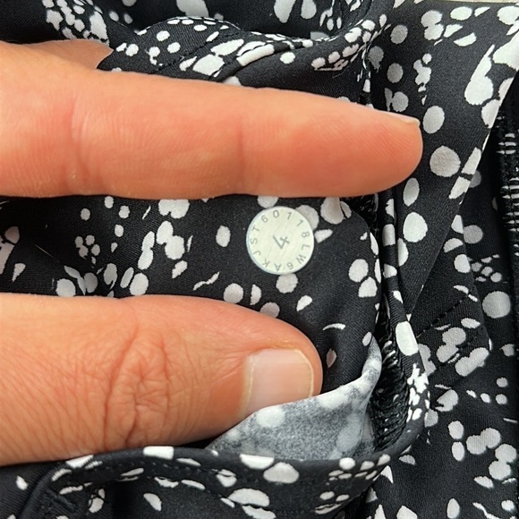 Lululemon Fast & Free Crop II *Nulux 19" Chirasu Black - Picture 6 of 7